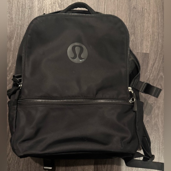 Lululemon New Crew Backpack 22L - Picture 2 of 9
